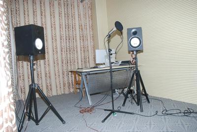 走進聲音的殿堂——專業錄音棚及其制作流程簡介